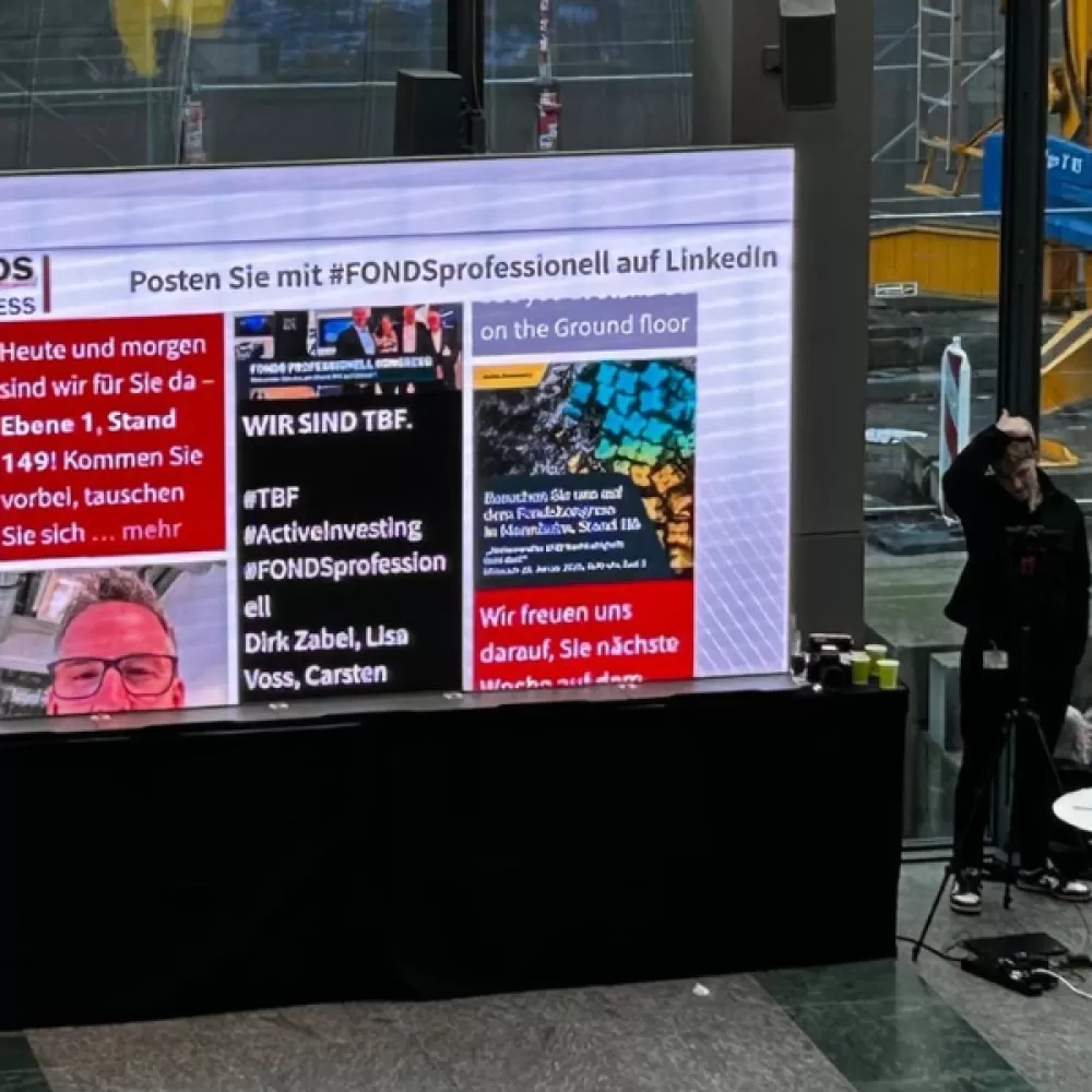 Fallstudie: Erfolgreiche Installation von LED-Videowänden und LED-Totems für FONDS Professionell Kon